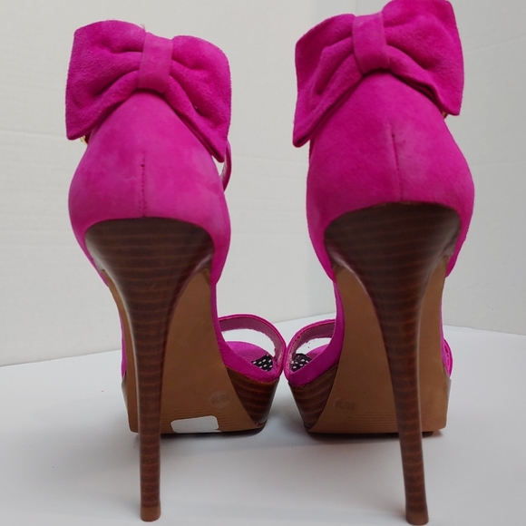 Jessica Simpson Pink Heels with Bow - Picture 6 of 16